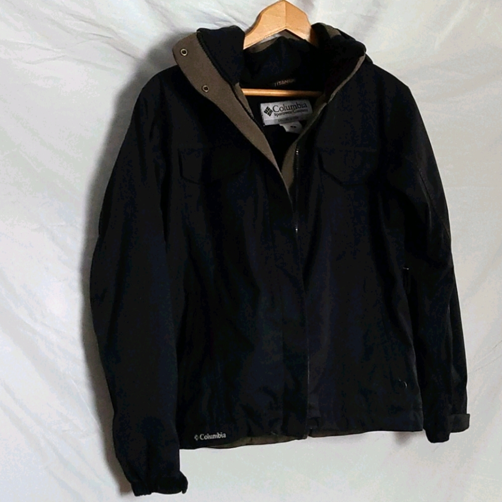 WOMEN'S COLUMBIA OMNI TECH JACKET